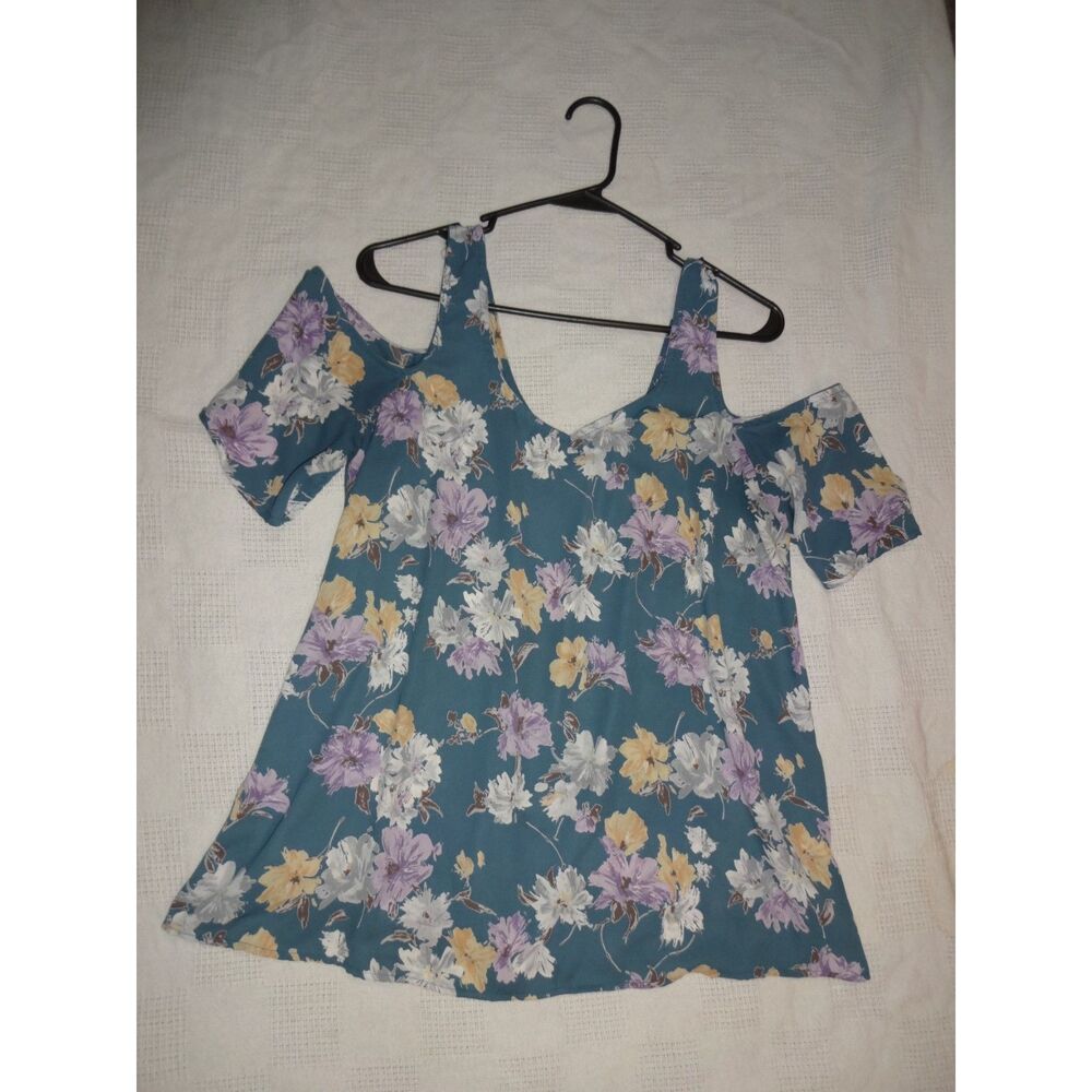 By Together ~Steel Blue Floral Cold Shoulder Top ~ Size Large